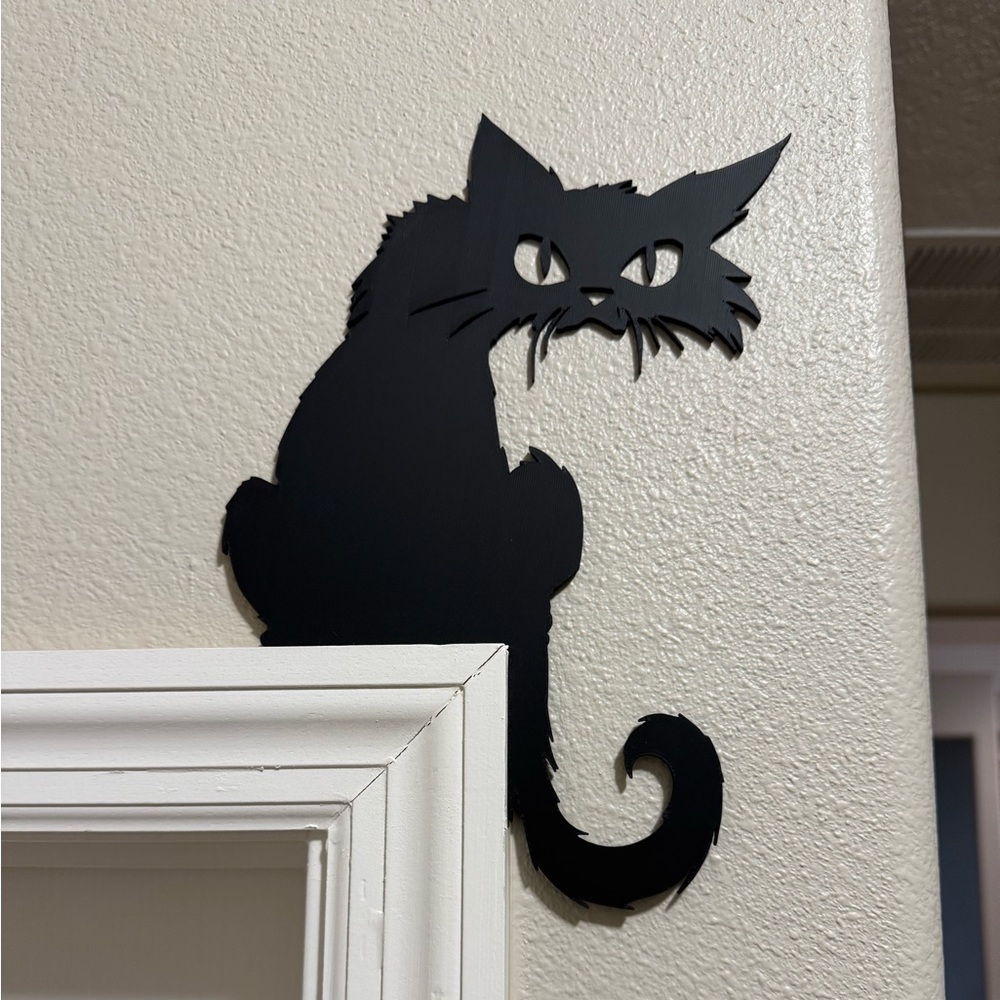 Frazzled cat door topper